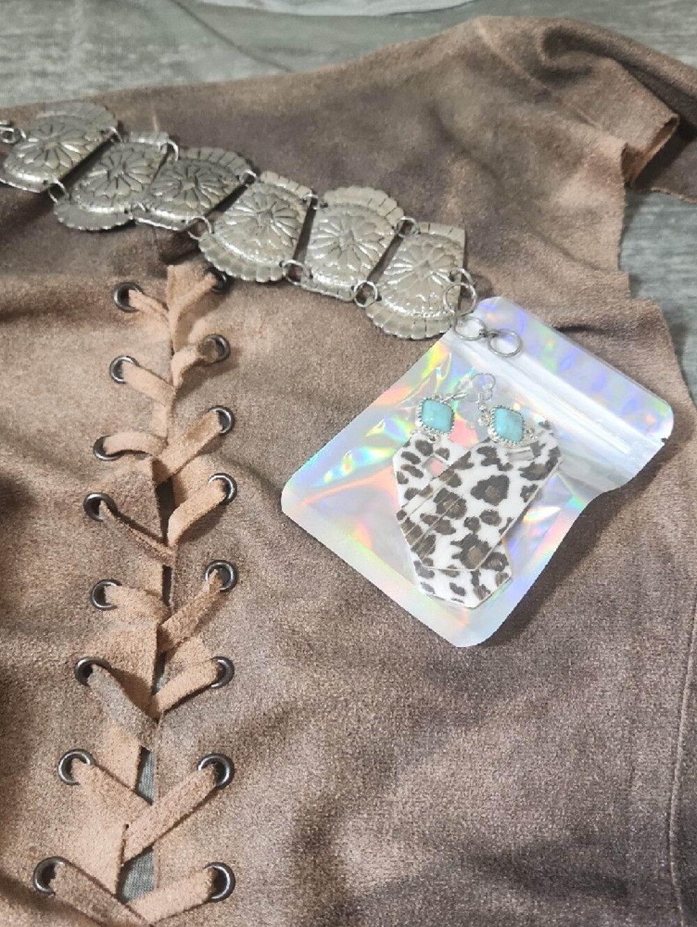 Cowgirl Bundle! Graphic Tee W/Suede Vest Vintage Bracelet & "Cowhide" Earrings🤠 - Picture 13 of 13
